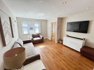 Lounge- click for photo gallery
